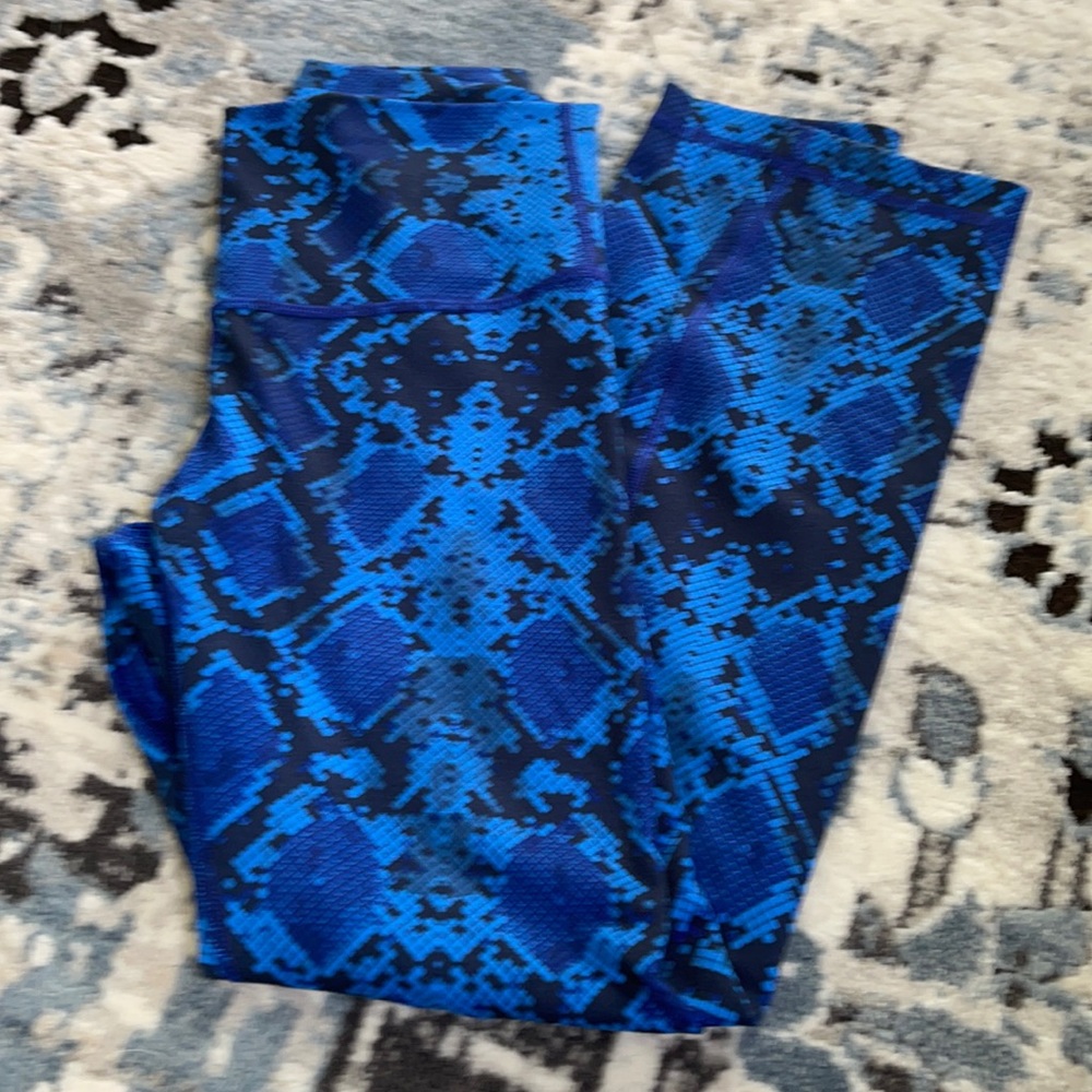 Lululemon Wunder Under Leggings Size 4